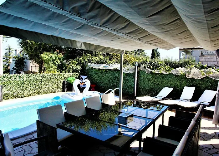 Villa Summer Dream With Heated Pool, Sauna And Jacuzzi