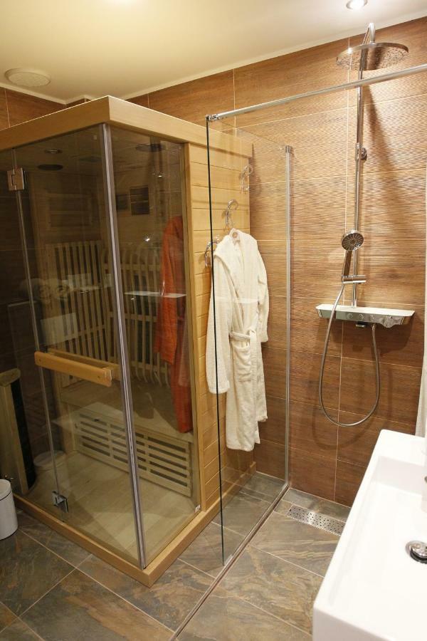 Summer Dream With Heated Pool, Sauna And Jacuzzi * Malinska
