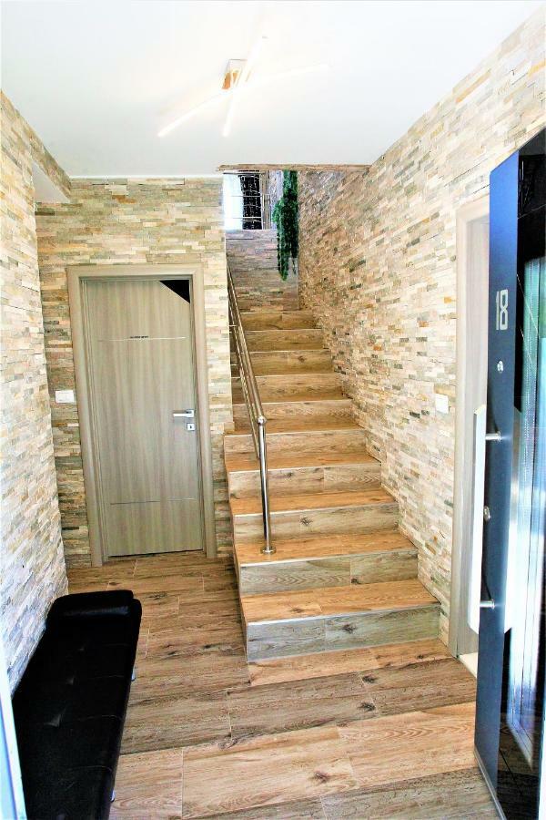 Summer Dream With Heated Pool, Sauna And Jacuzzi * Malinska