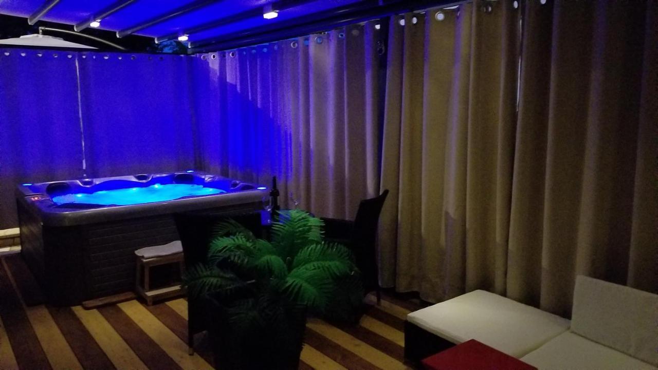 Summer Dream With Heated Pool, Sauna And Jacuzzi Villa Malinska