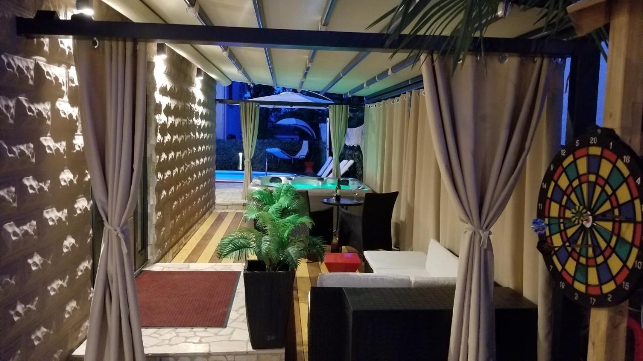 Villa Summer Dream With Heated Pool, Sauna And Jacuzzi
